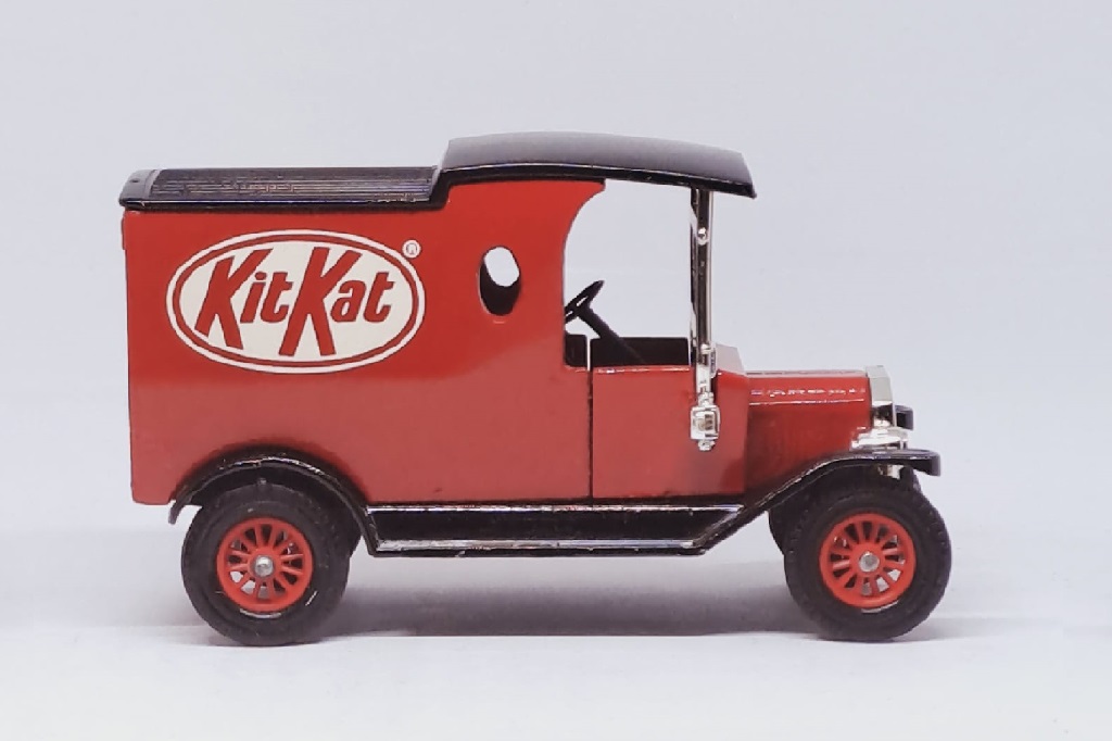 Kit Kat (Chocolates)